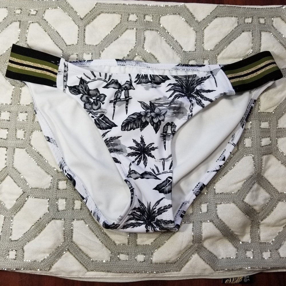 New Bikini Bottoms